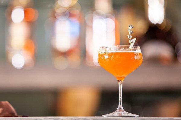 Comment réussir à créer une mini-bibliothèque communautaire dans votre quartier, avec des idées pour l'échange et le partage de livres ?